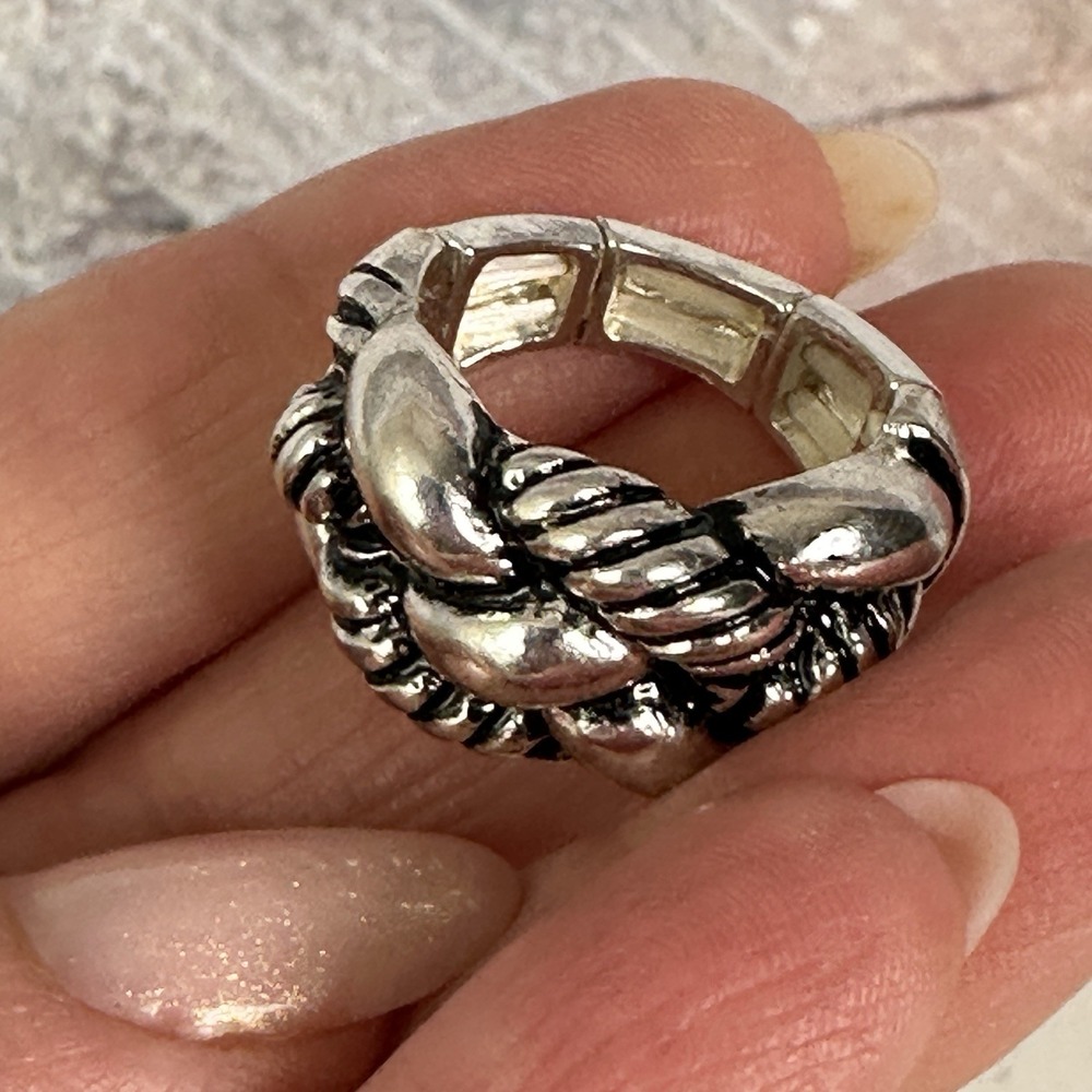 Silver‎ Tone Braided Rope Knot Ring, Size 7 Stretchy Costume Vintage Jewelry - Picture 14 of 14